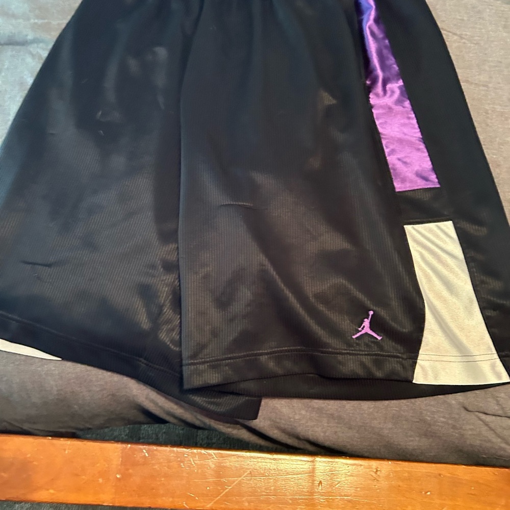 Nike bball shorts